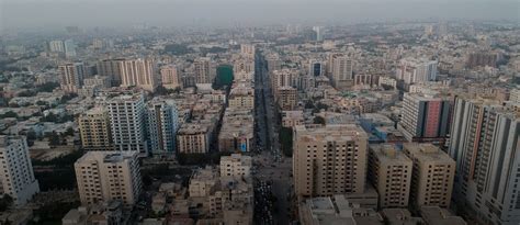 Living Near the City Centre: Pros & Cons .